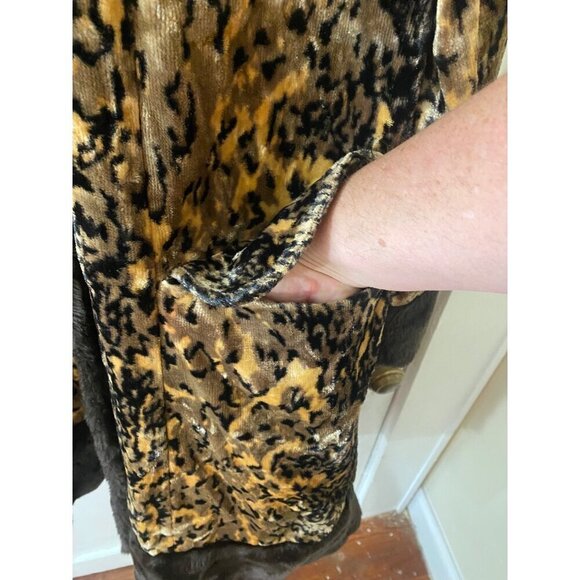 Vintage Union Mid Century Faux Fur Animal Print Button Front Coat. - XL - Picture 4 of 15
